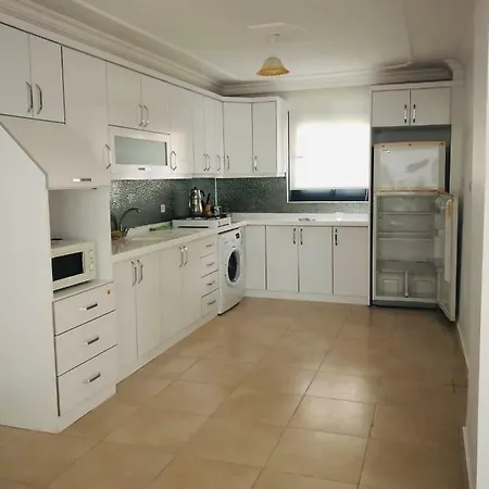 Moonhill Villas *